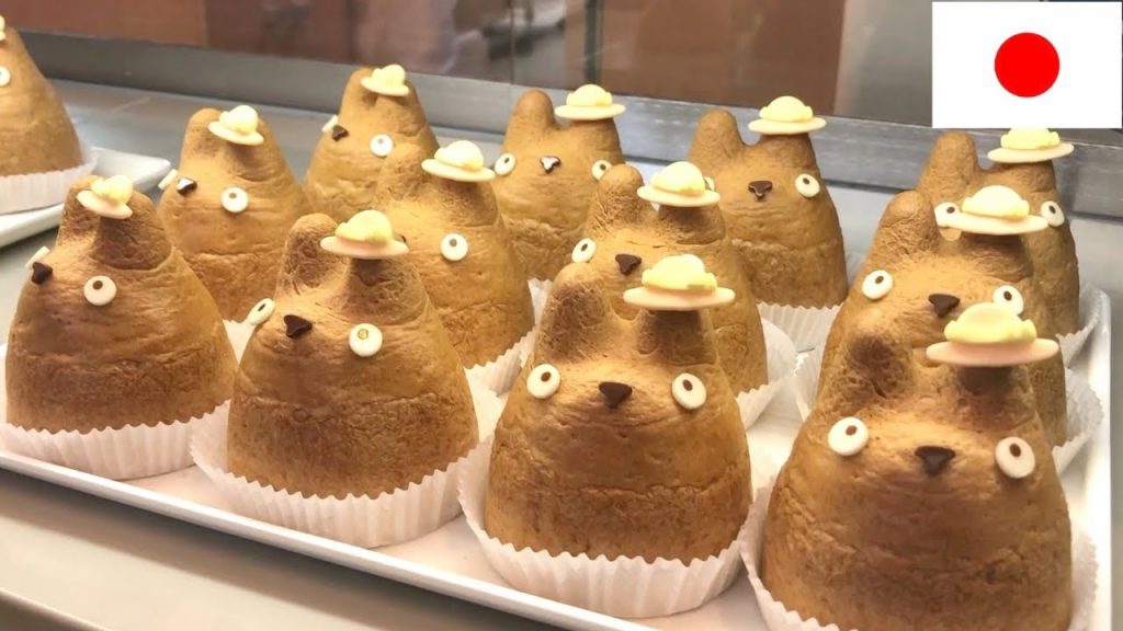 Totoro shaped muffins In Shirohige Cream Puff Factory